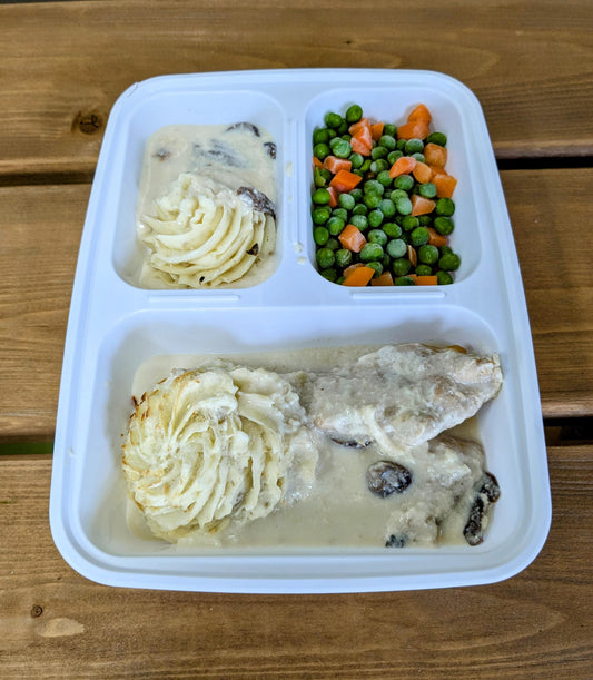 Chicken & Mushrooms with Mashed Potatoes and Vegetables